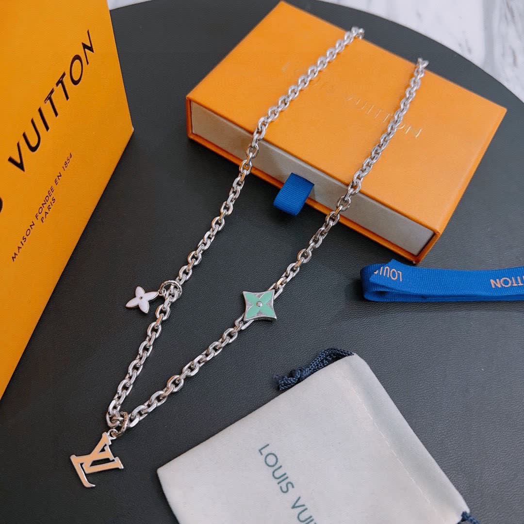 Louis Vuitton Silver Chain Necklace with Star and Letter 'N' Design